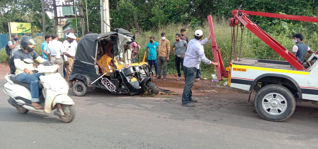 PublicNext-330282-298916-Udupi-Mangalore-Accident-Mangalore-Two-wheeler-accident-The-demise-of-the-t